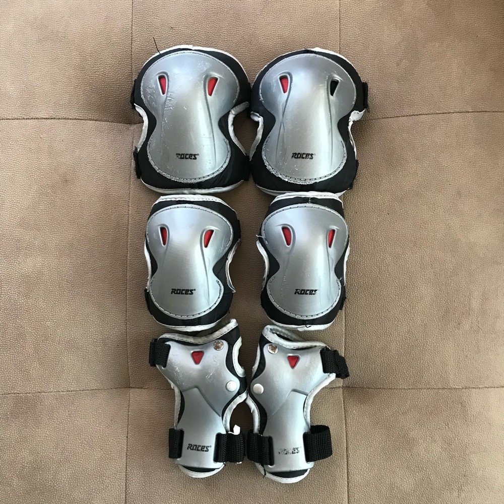 Roces Silver and Black kids Protective Gear Set for skateboard rollerblading
